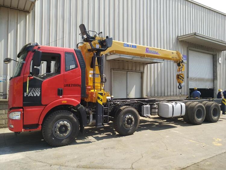 XCMG official new 12 ton telescopic arm truck with crane SQ12SK3Q for sale